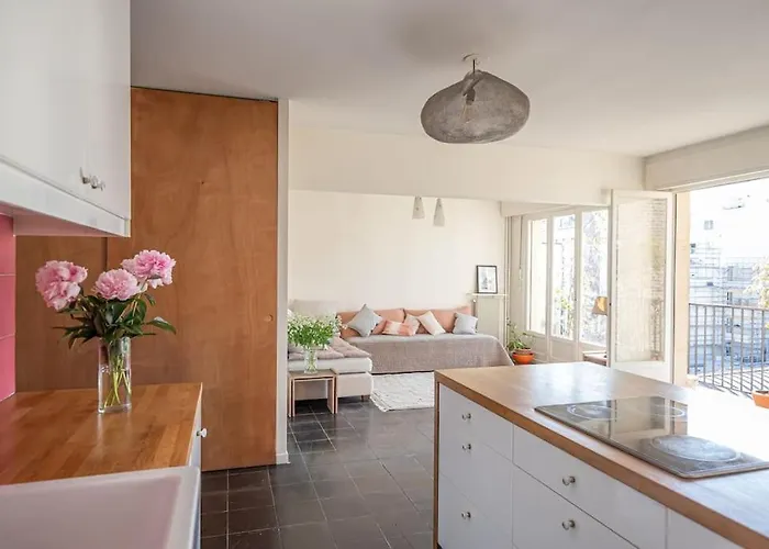 20 Eme Rue Des Vignoles Au 6 Eme Ciel *